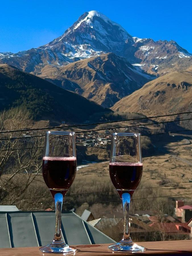 Twin Cottages Kazbegi Exterior foto